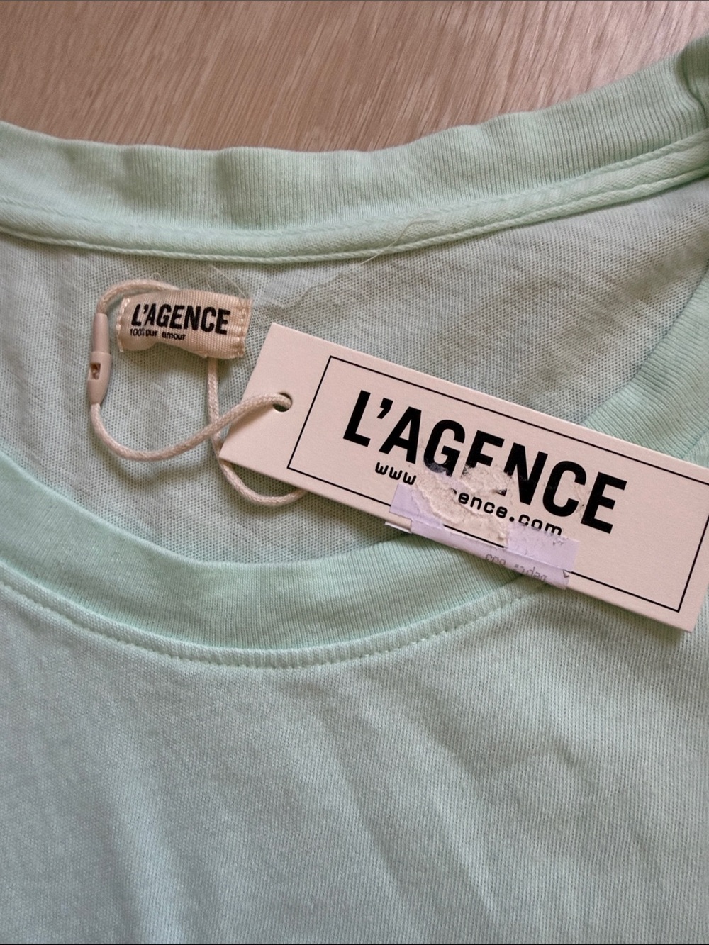 L'AGENCE Honeydew Mint Green Short Sleeve Crew Cory Tee - Picture 4 of 10